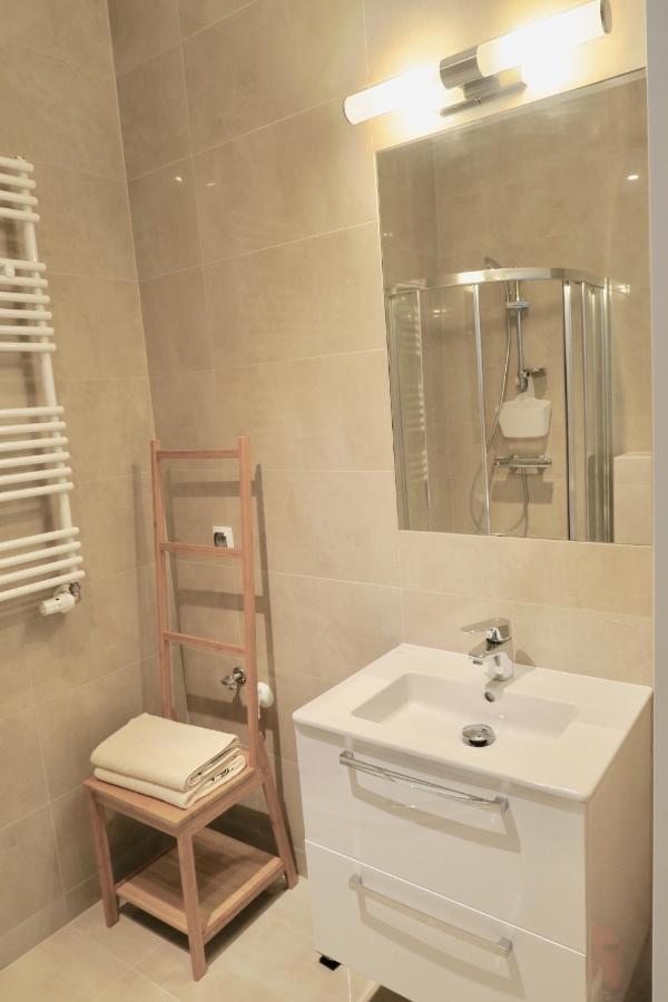 Apartamento Bialy Apartament Centrum Kołobrzeg Exterior foto